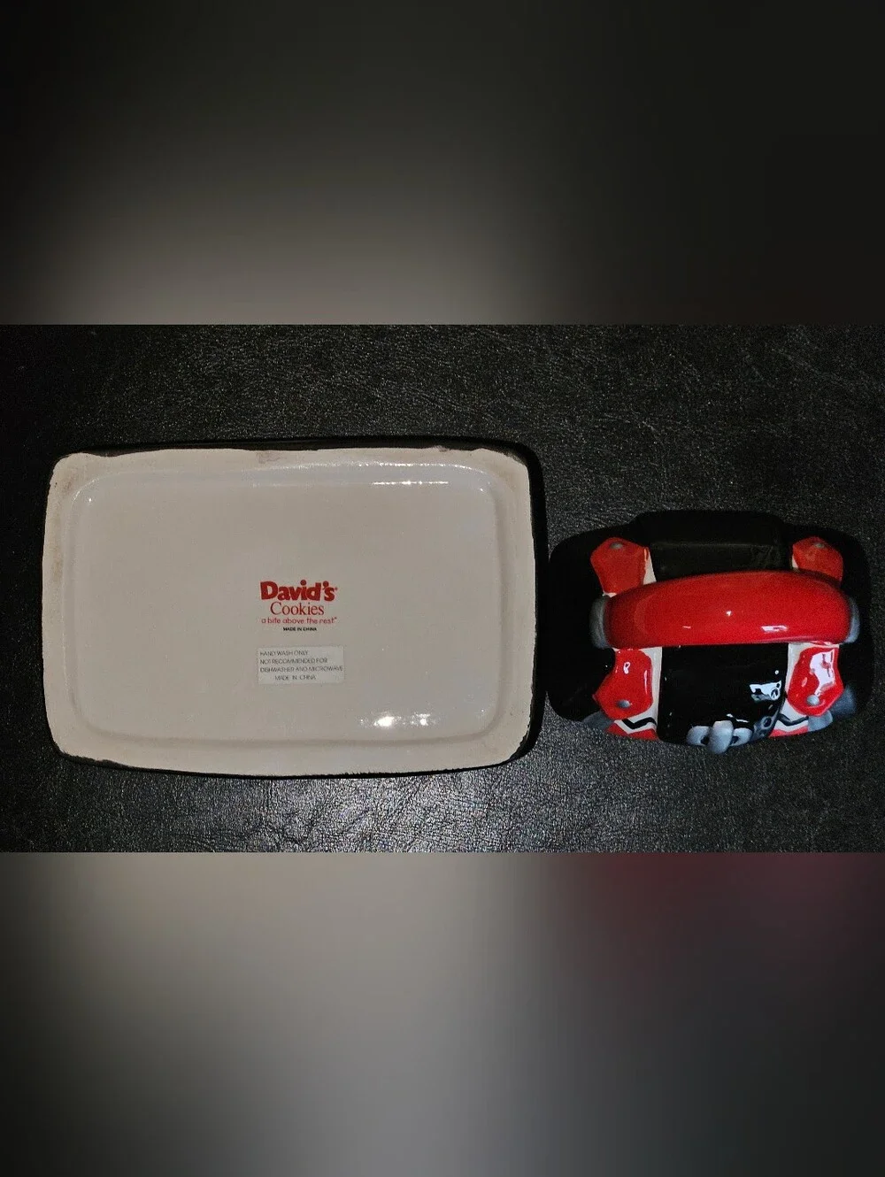 David’s Cookies Lovely Ceramic Purse Small 6” Cookie Jar Trinket Box